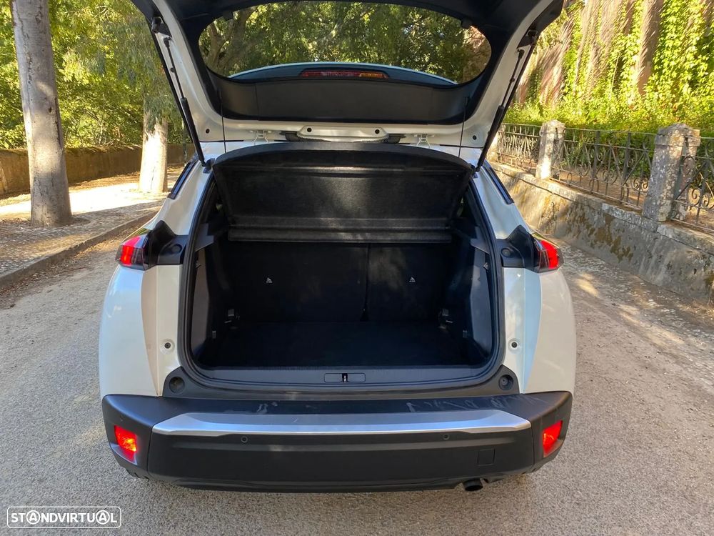 Peugeot 2008 1.2 PureTech Allure Pack - 34