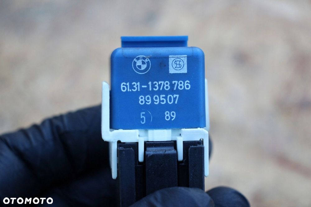 Przekaźnik BMW niebieski 1378786 - 2