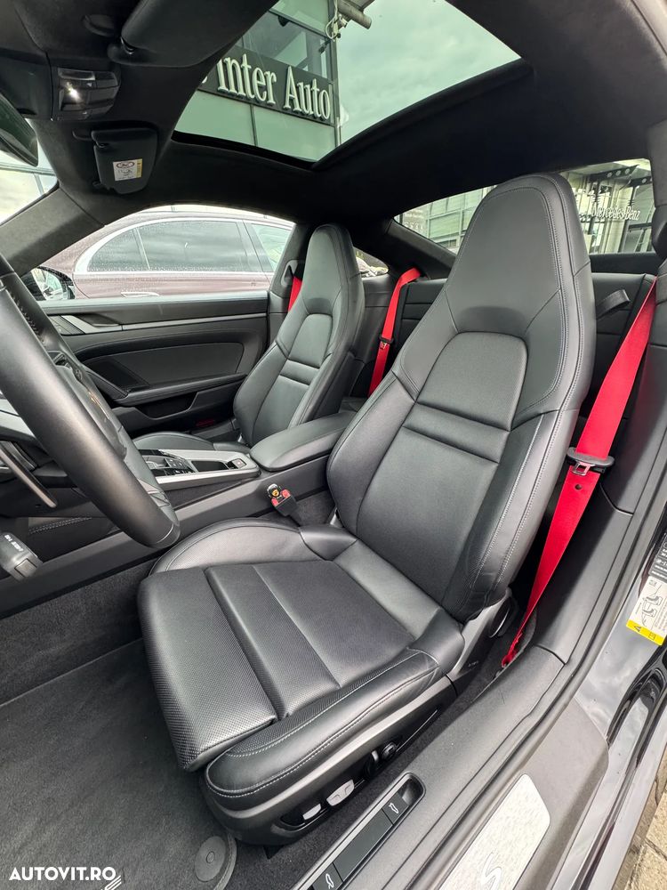 Porsche 911 Carrera S PDK - 12