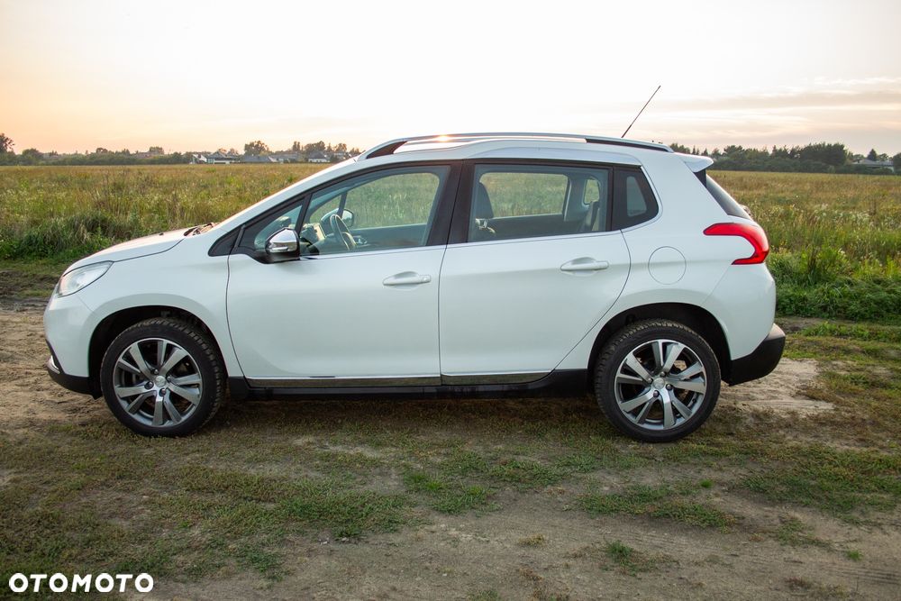 Peugeot 2008 PureTech 110 Stop&Start Allure - 8