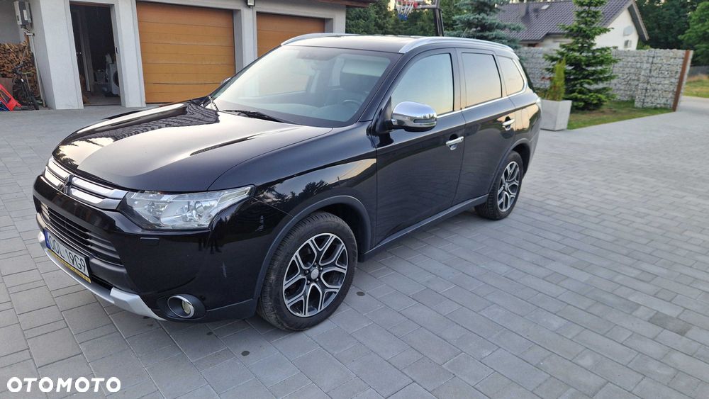 Mitsubishi Outlander - 4