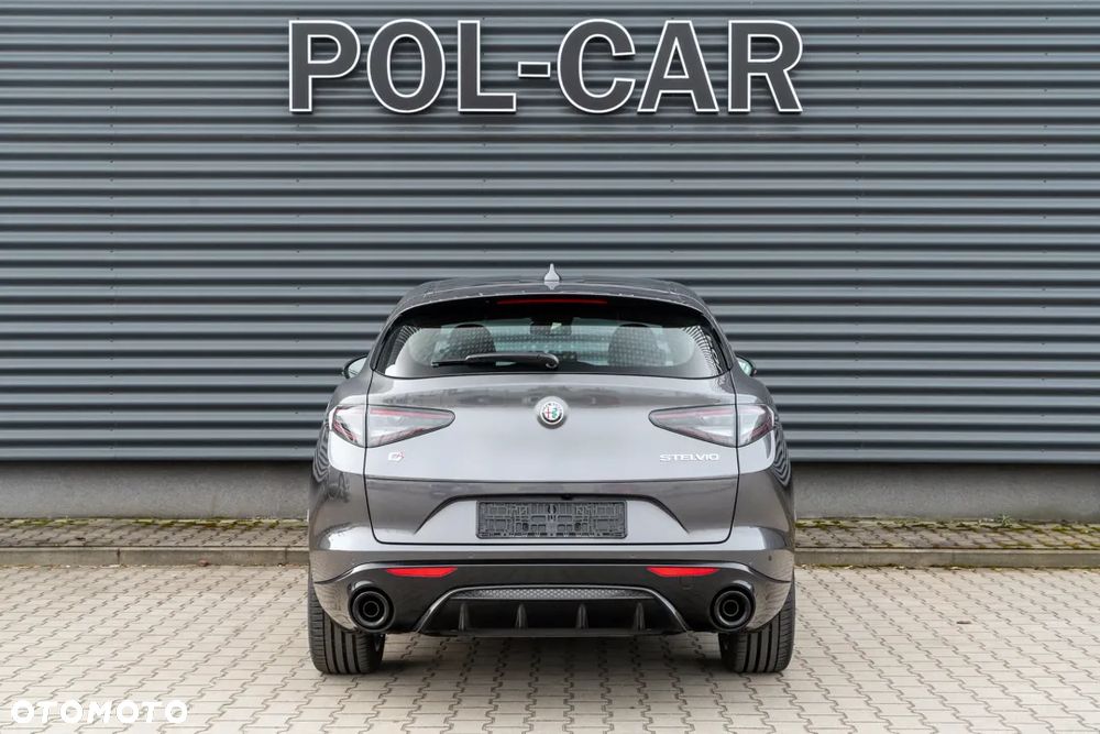 Alfa Romeo Stelvio 2.0 Turbo Veloce Q4 - 14