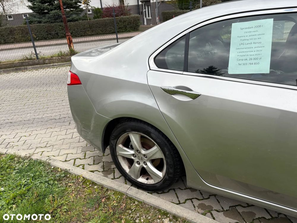 Honda Accord 2.0 Executive Nav - 10