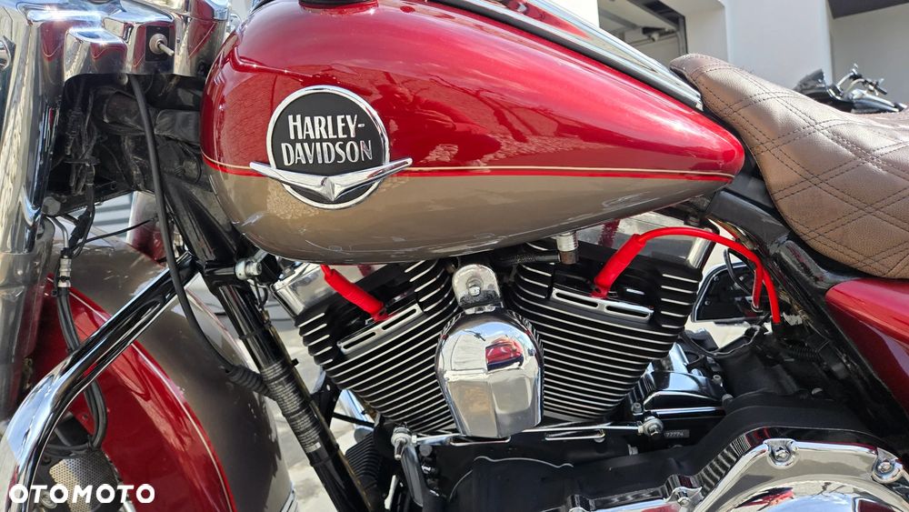 Harley-Davidson Touring Road King - 16