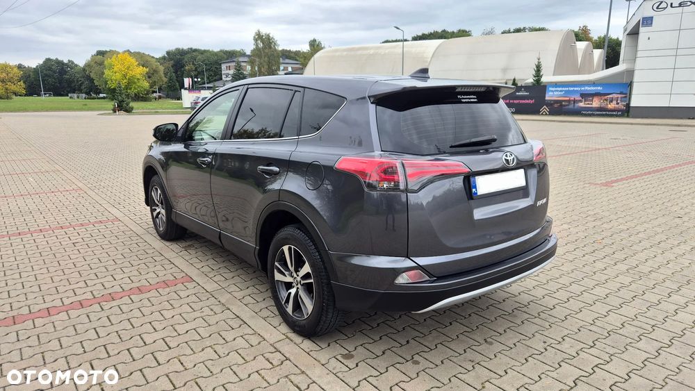 Toyota Rav4 2016 photo 4
