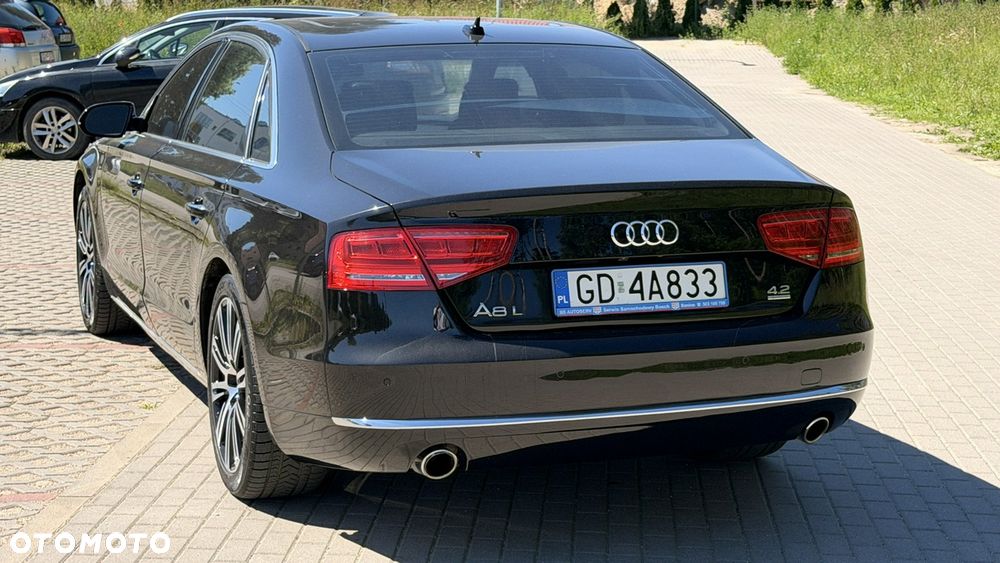Audi A8 - 8