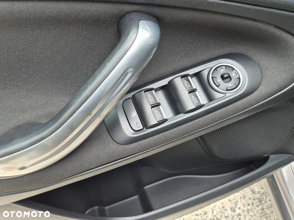 Ford S-Max 1.6 T Trend - 24