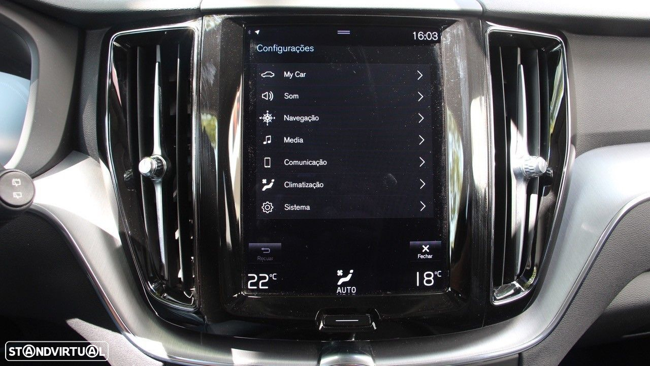 Volvo XC 60 2.0 T6 PHEV Inscription AWD - 33