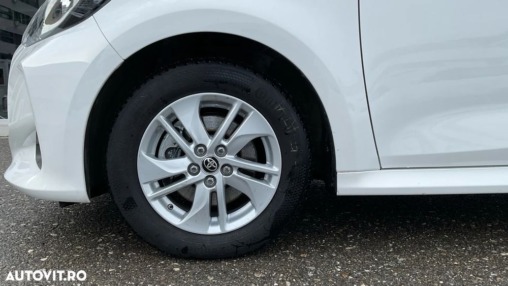 Toyota Yaris 1.5 VVT-i HSD Dynamic - 16