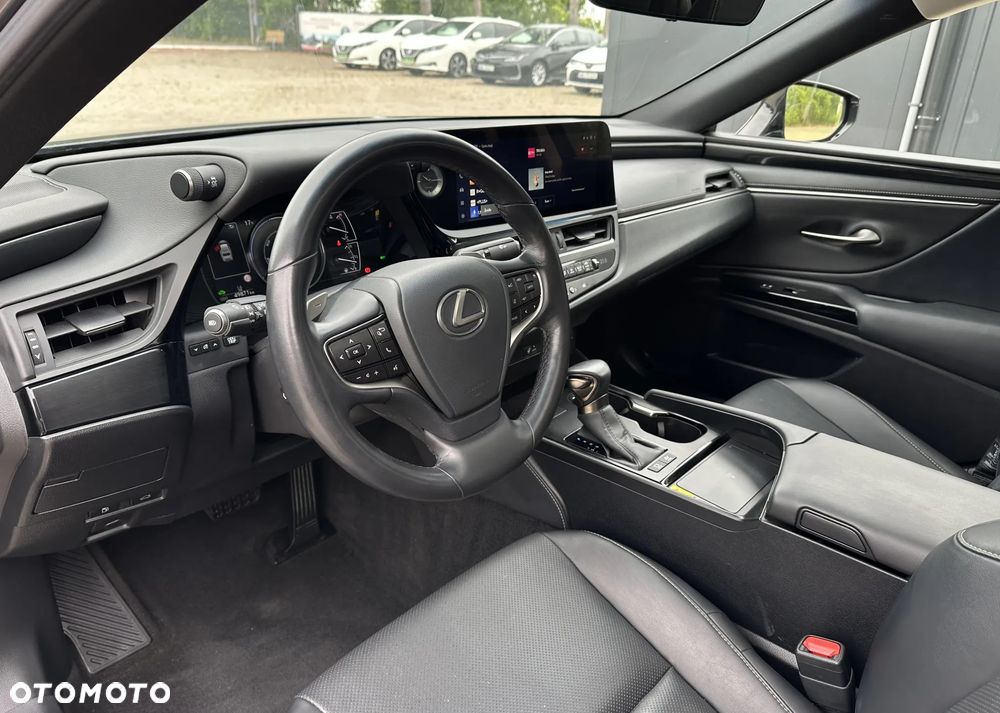 Lexus ES 300h Business Edition - 7