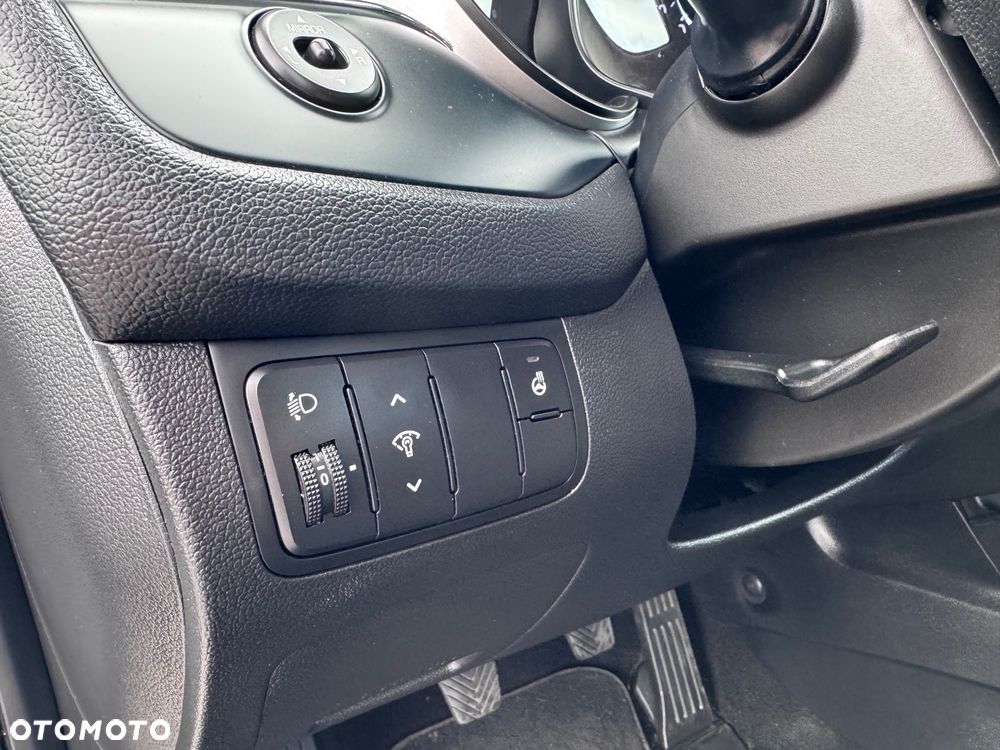Kia Ceed - 10