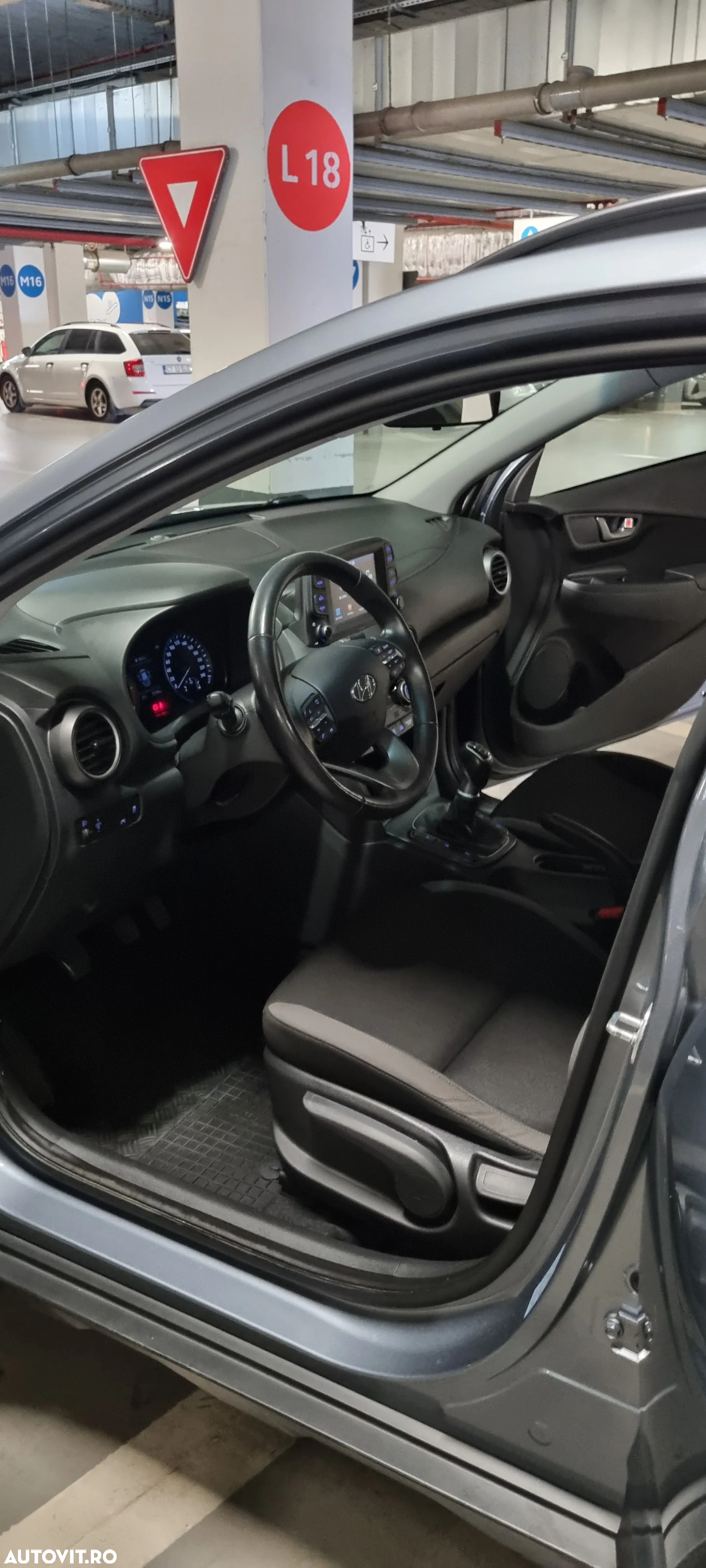 Hyundai KONA 1.0 T-GDI 2WD Premium + - 9