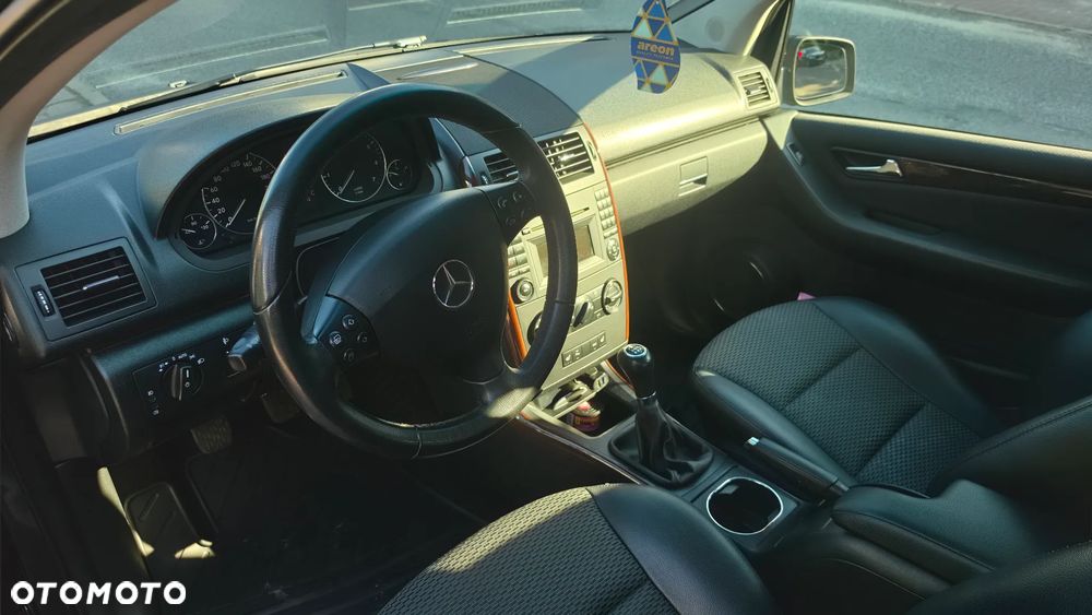 Mercedes-Benz Klasa A 160 BlueEfficiency - 14