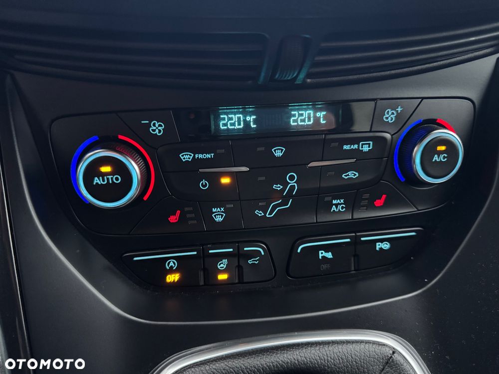 Ford Kuga - 27