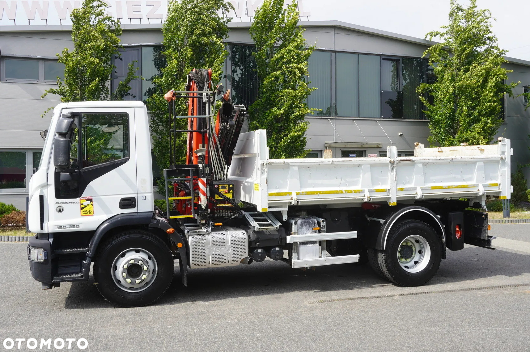 Iveco Eurocargo 160-250 / HDS Fassi F95 / 120 tys. km / wywrotka 3-stronna - 5