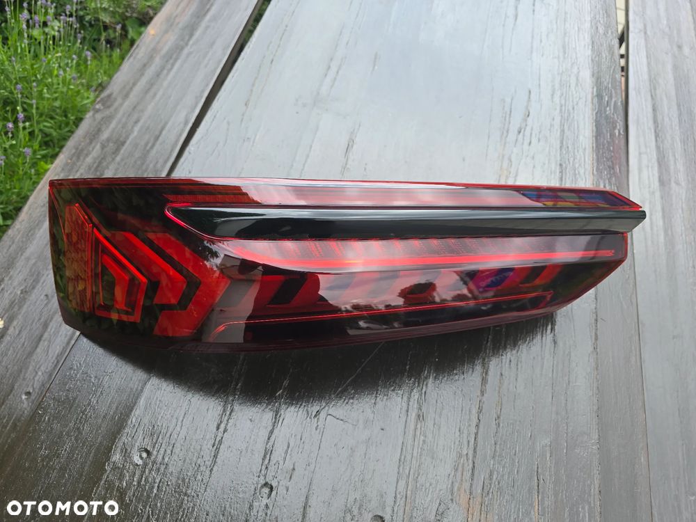 Lampa prawy tyl - 1