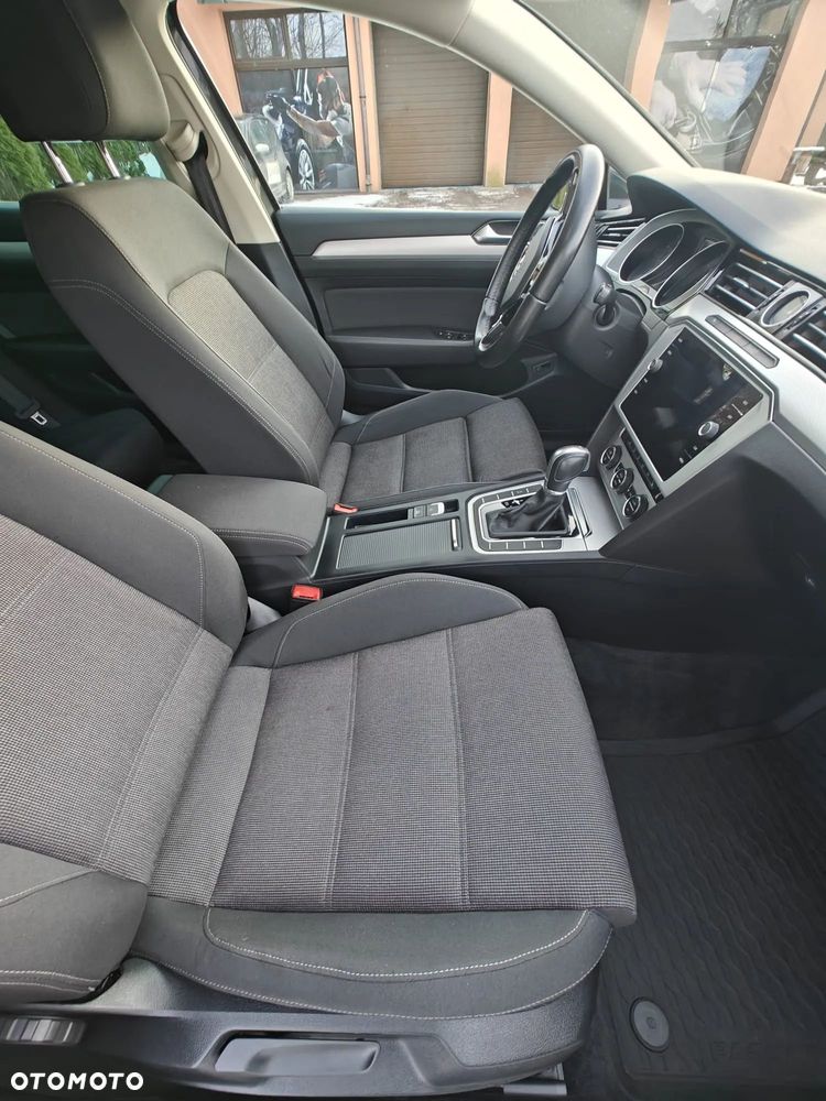 Volkswagen Passat Variant - 2