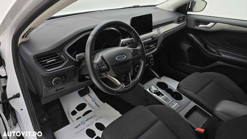 Ford Focus 1.0 EcoBoost Titanium - 13