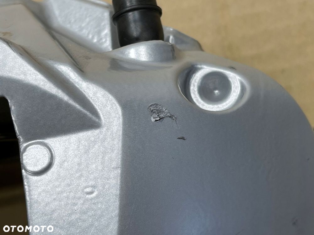 4 MERCEDES C-KLASA W 205 AMG ZACISK HAMULCOWY PRAWY PRZÓD - 8