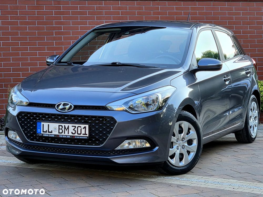 Hyundai i20 blue 1.2 Advantage+ - 9
