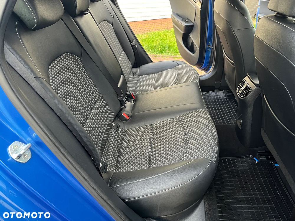 Kia Ceed 1.5 T-GDI Business Line Plus - 22