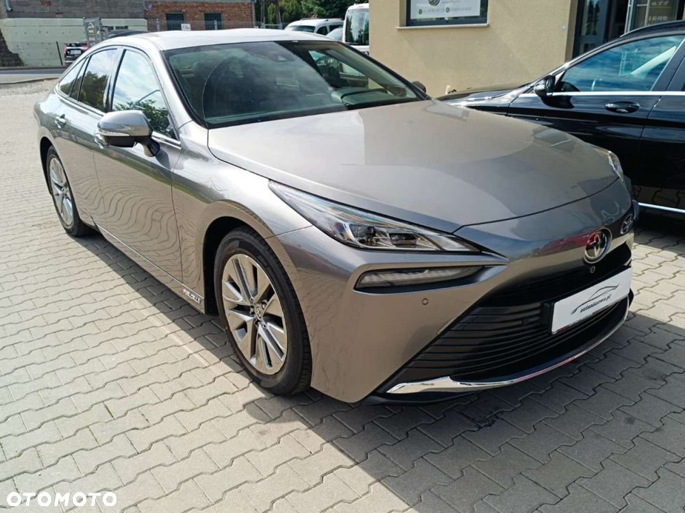 Toyota Mirai - 12