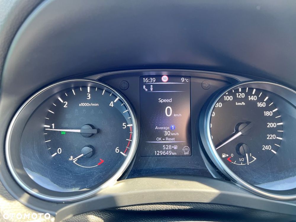 Nissan Qashqai 1.6 DCi 4x4 Tekna+ - 23