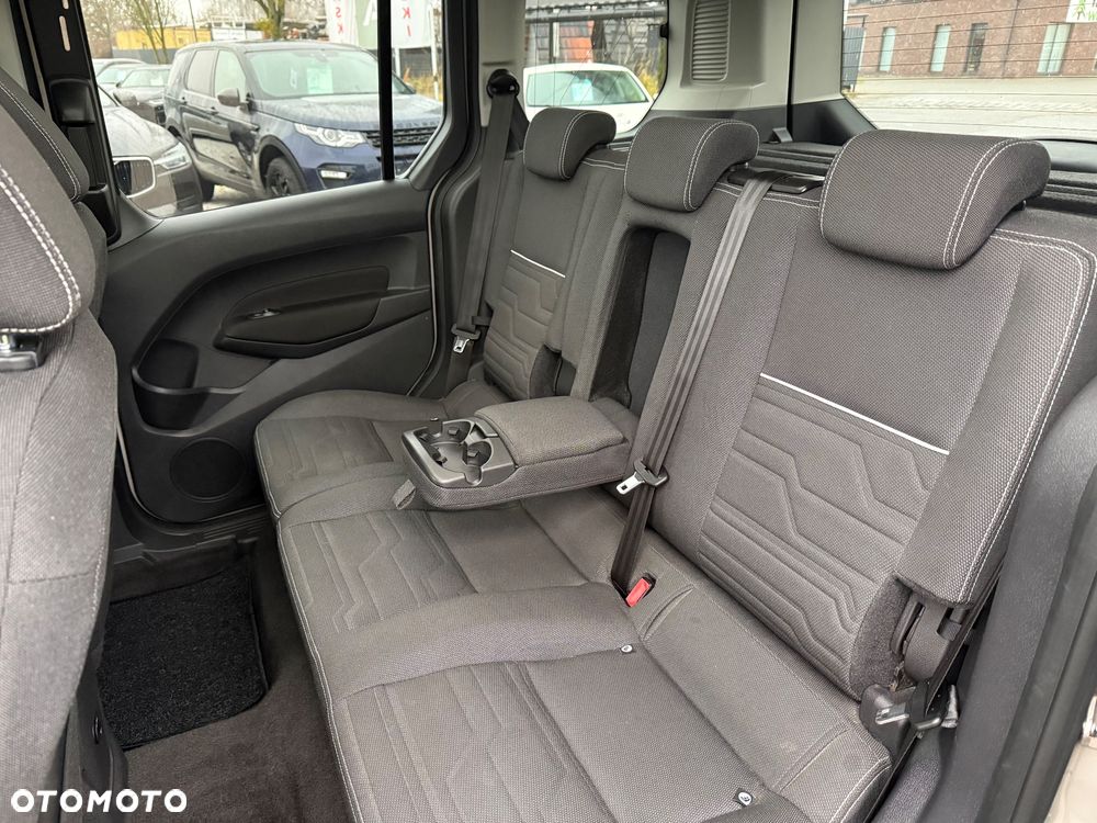 Ford Tourneo Connect - 20