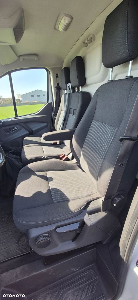 Ford Transit Custom - 11