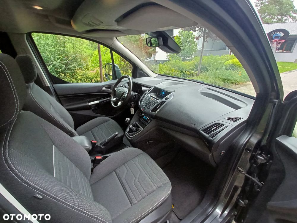 Ford Tourneo Connect - 12