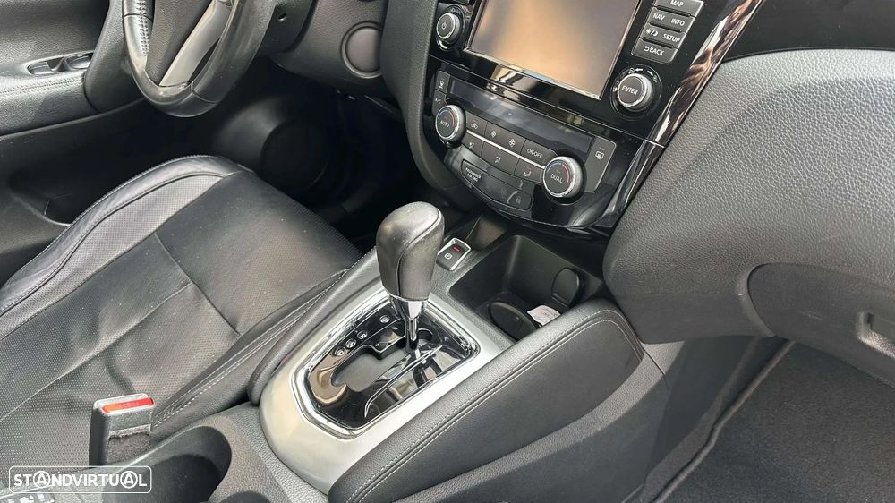 Nissan Qashqai 1.6 dCi Tekna Premium +Xtronic - 15