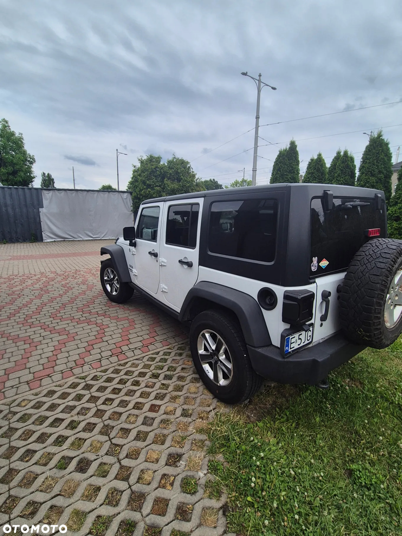Jeep Wrangler - 5