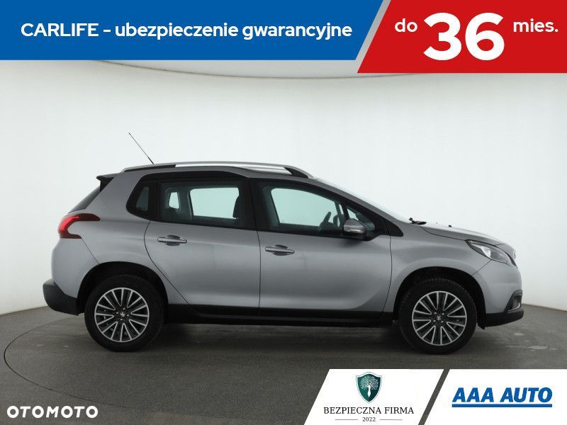 Peugeot 2008 - 8