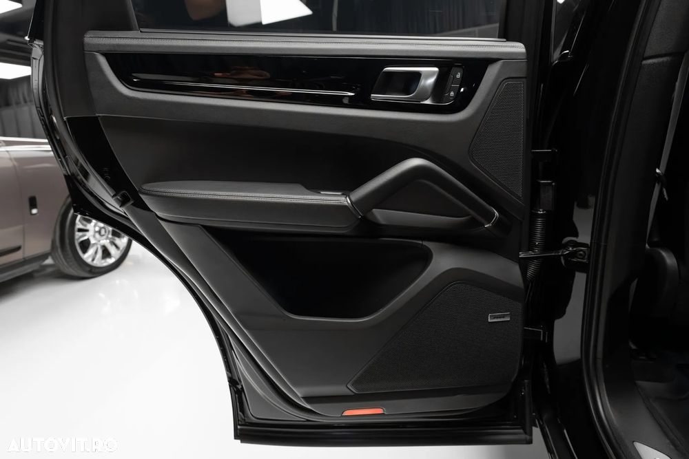 Porsche Cayenne E-Hybrid - 26