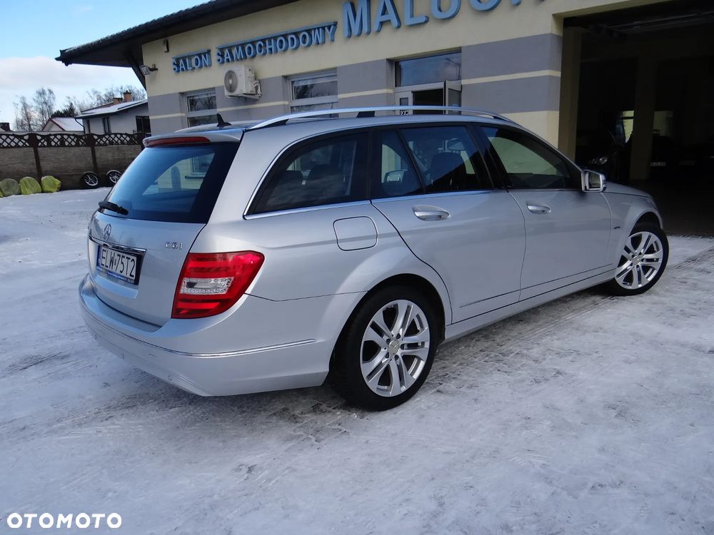 Mercedes-Benz Klasa C 180 CGI BlueEff Avantgarde - 35