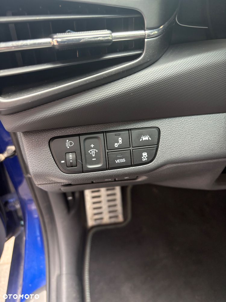 Hyundai IONIQ 1.6 GDI Premium - 16
