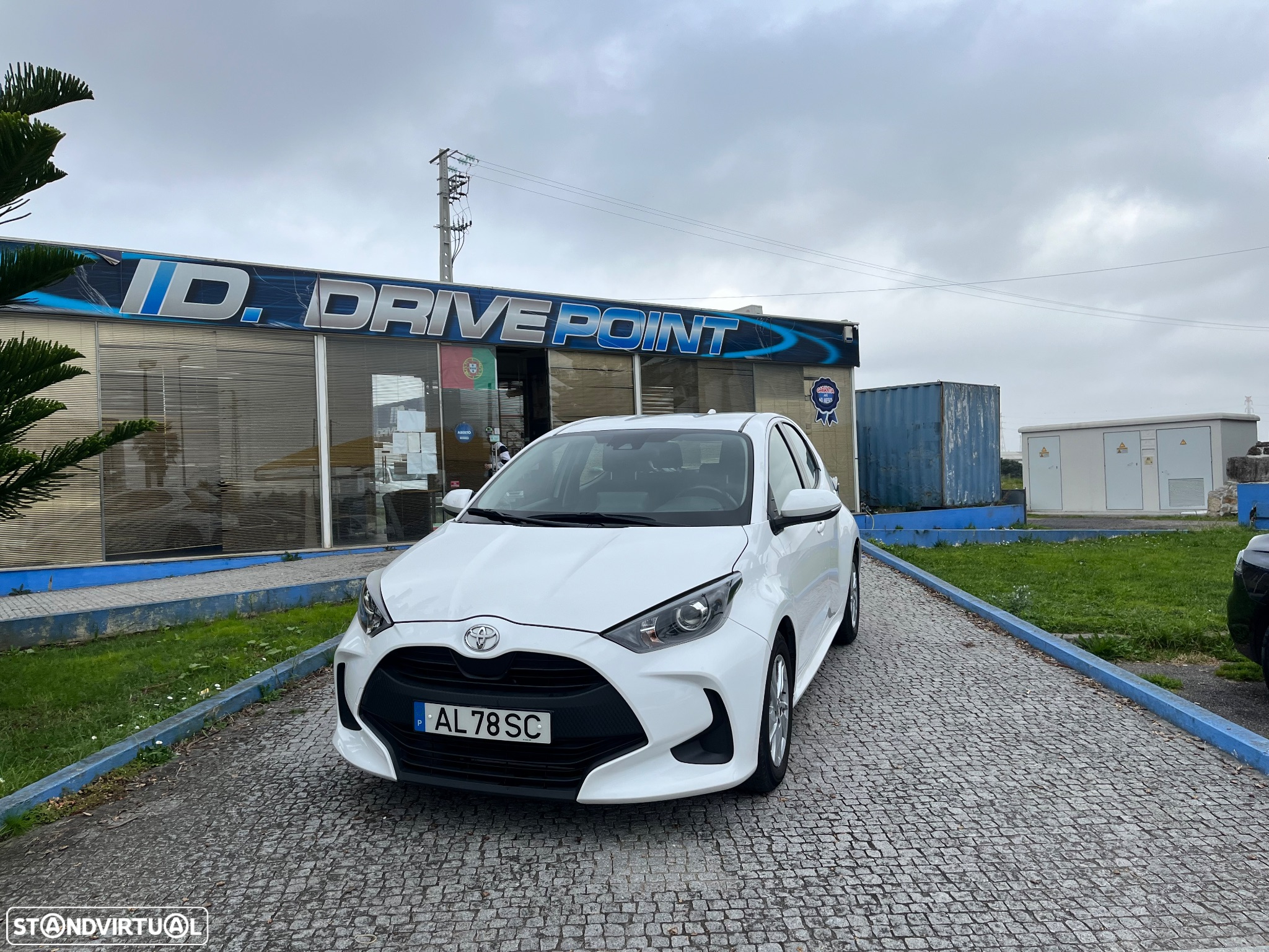 Toyota Yaris 1.0 VVT-i Comfort - 3