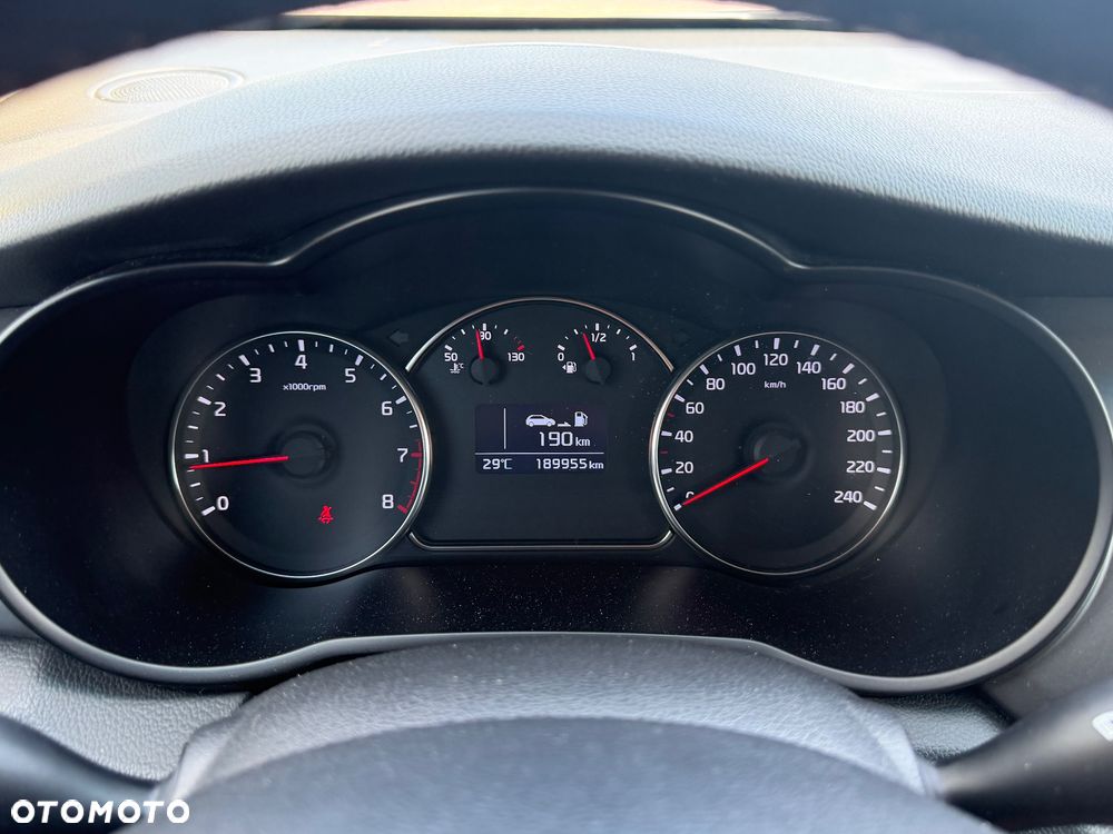 Kia Carens 1.6 GDI Edition 7 - 17