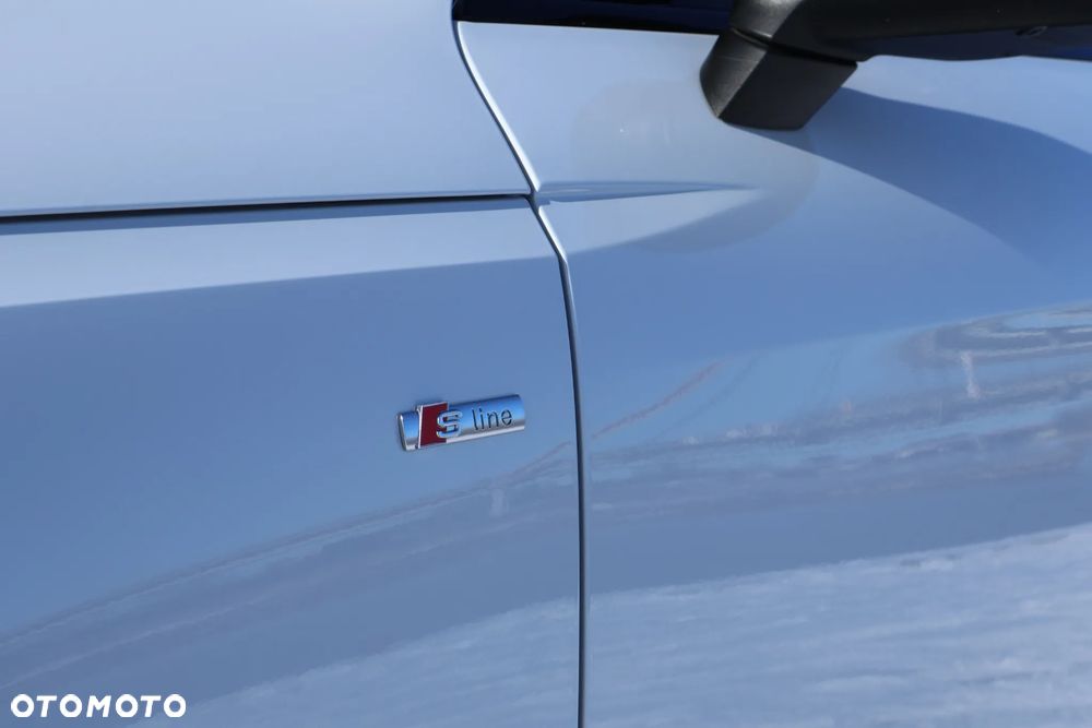 Audi A4 Limousine 45 TFSI quattro S tronic S line - 8