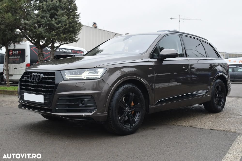 Audi Q7 - 1