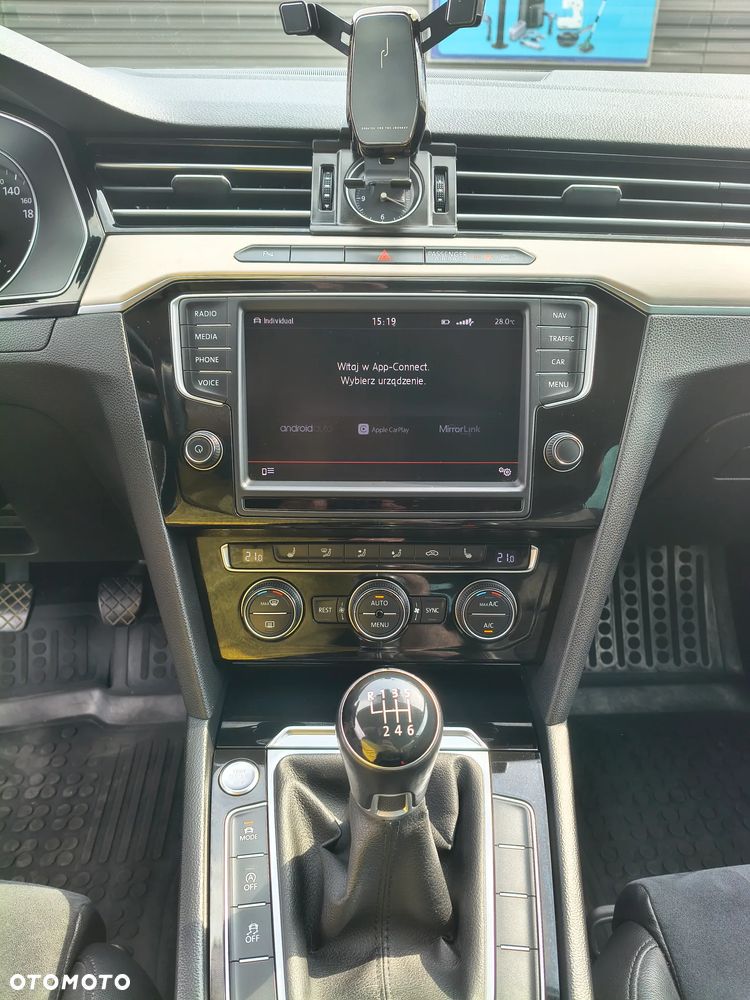 Volkswagen Passat 2.0 TDI BMT Highline - 12