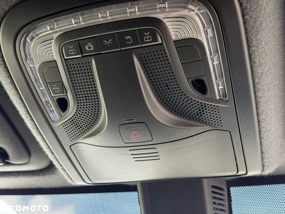 Mercedes-Benz Sprinter - 30