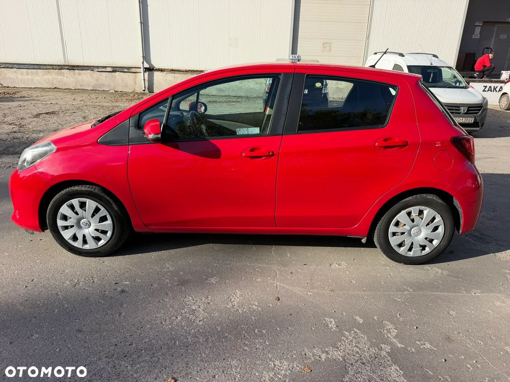 Toyota Yaris 2016 photo 4