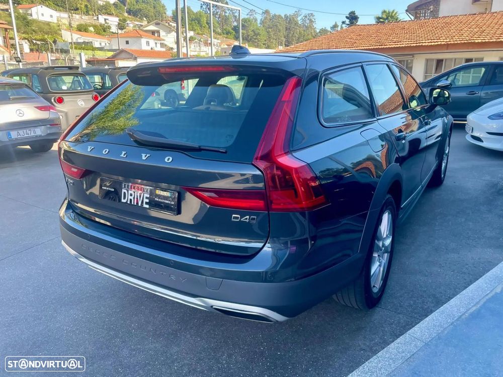 Volvo V90 Cross Country 2.0 D4 AWD - 7