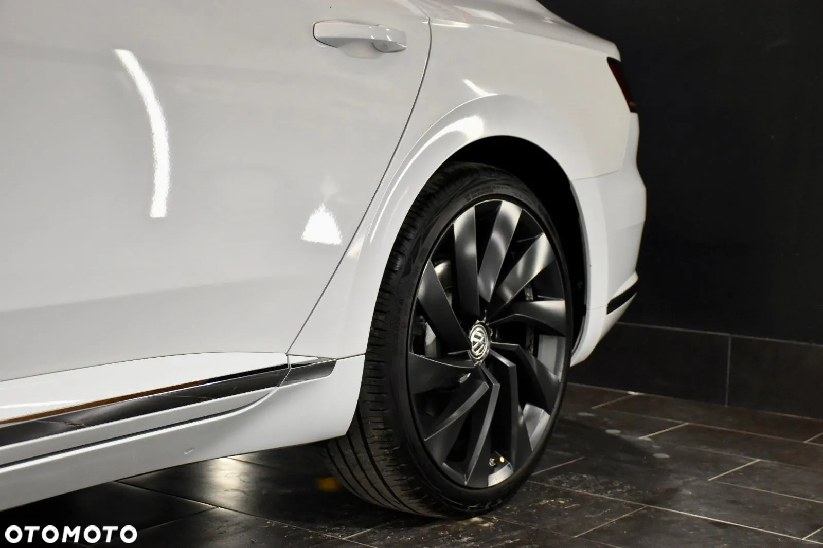 Volkswagen Arteon 2.0 TSI 4Motion R-Line Edition DSG - 9