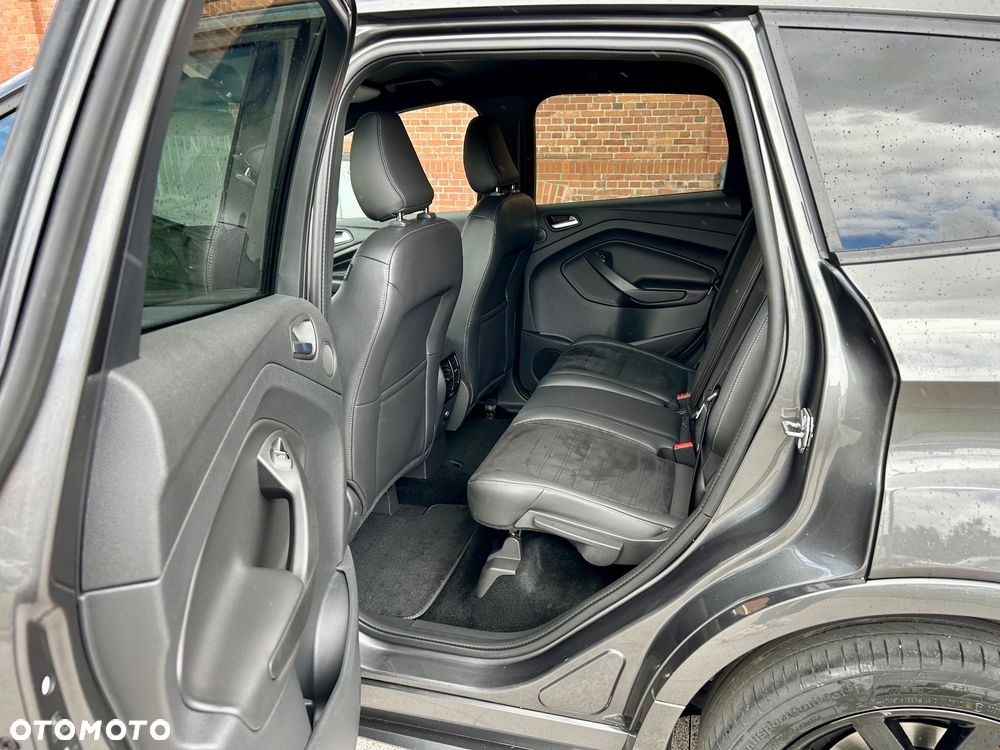 Ford Kuga 1.5 EcoBoost 2x4 ST-Line - 21