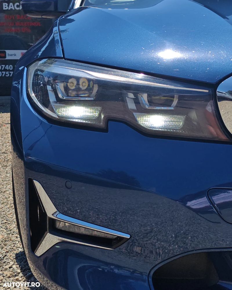 BMW Seria 3 320d xDrive AT - 10