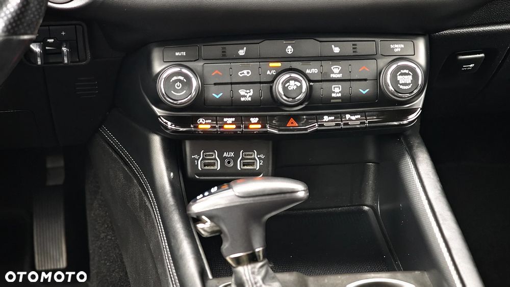 Dodge Durango - 32