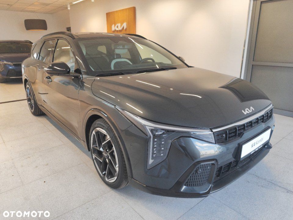 Kia K4 - 1