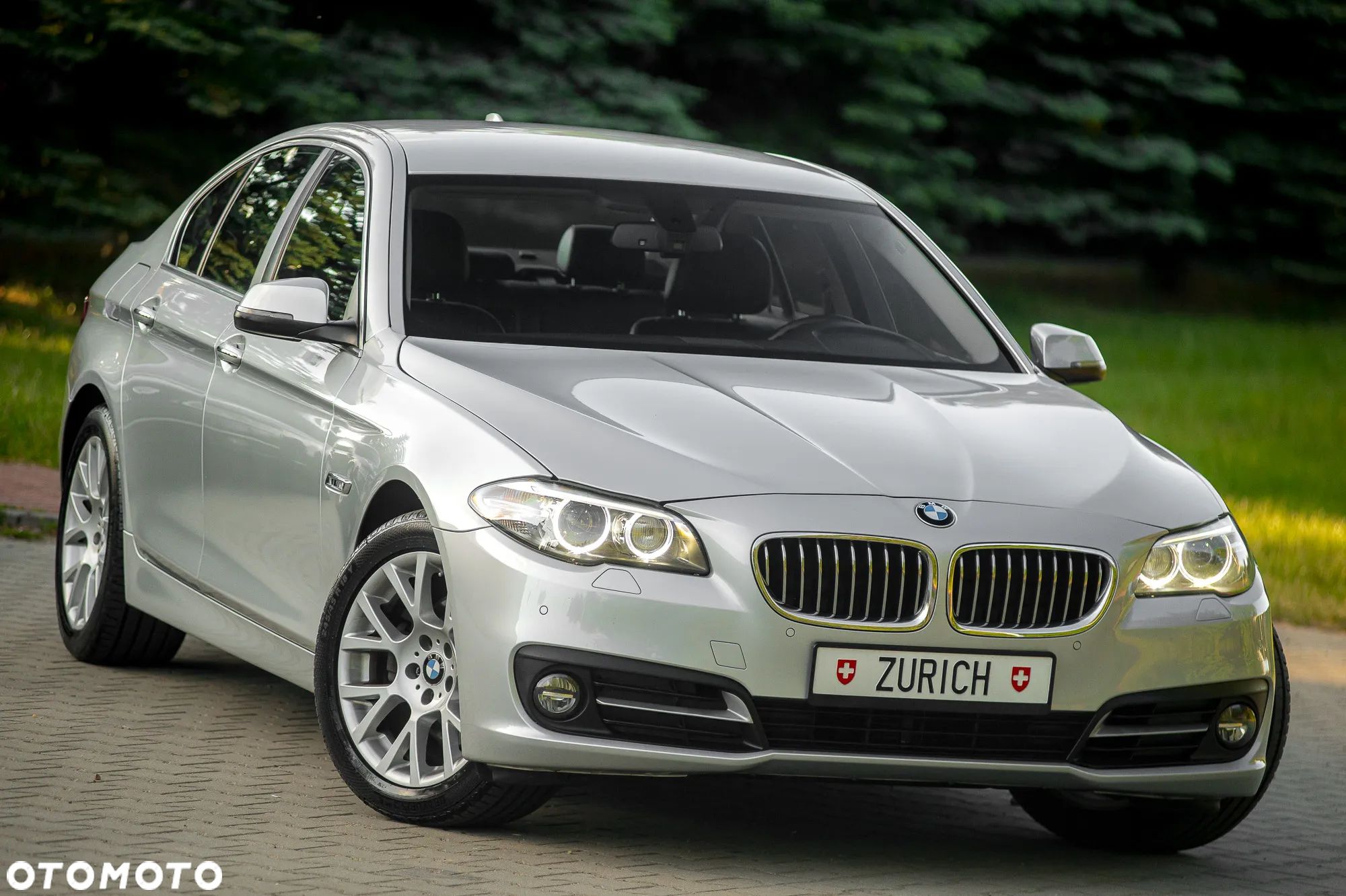 BMW Seria 5 520d xDrive - 1